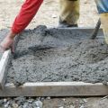 Why is working with experienced concrete professionals a good idea?