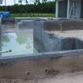 How do I Choose Swimming Pool Builders in Cape Coral FL?
