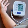 7 Ways to Control High Blood Pressure Without Medication