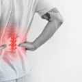 8 Signs That a Doctor Should Treat Back Pain