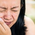 Toothache: 9 Common Causes and How to Deal with It