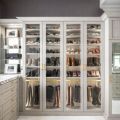 Find out the amazing features to install in your custom closet