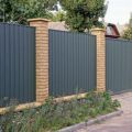 A DIY attempt at a new fence is a useless waste of time, energy, & money