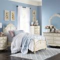 Elegant Look with Cinderella Bedroom Set